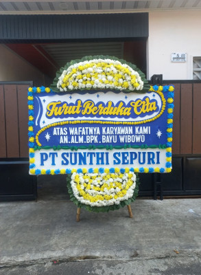Papan Bunga Duka di Halmahera Tengah